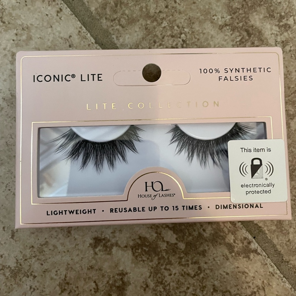 🔴4/$15 BUNDLE ONLY🔴 Icon Lite False Eyelashes